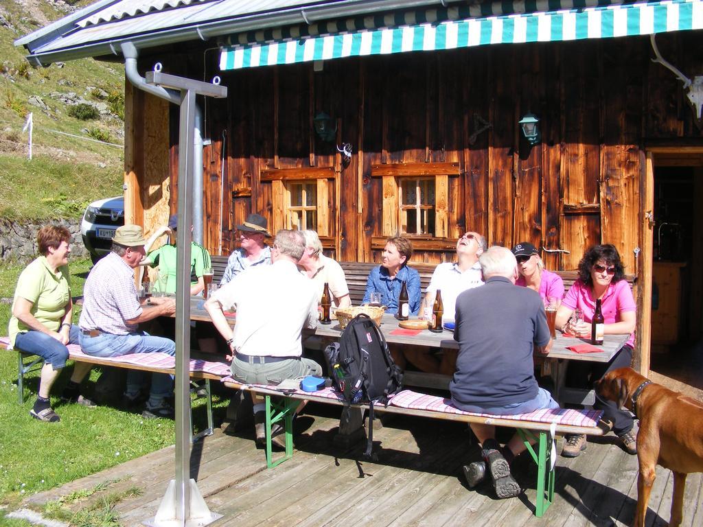 Landgasthof Dorferwirt Oberau Exterior photo