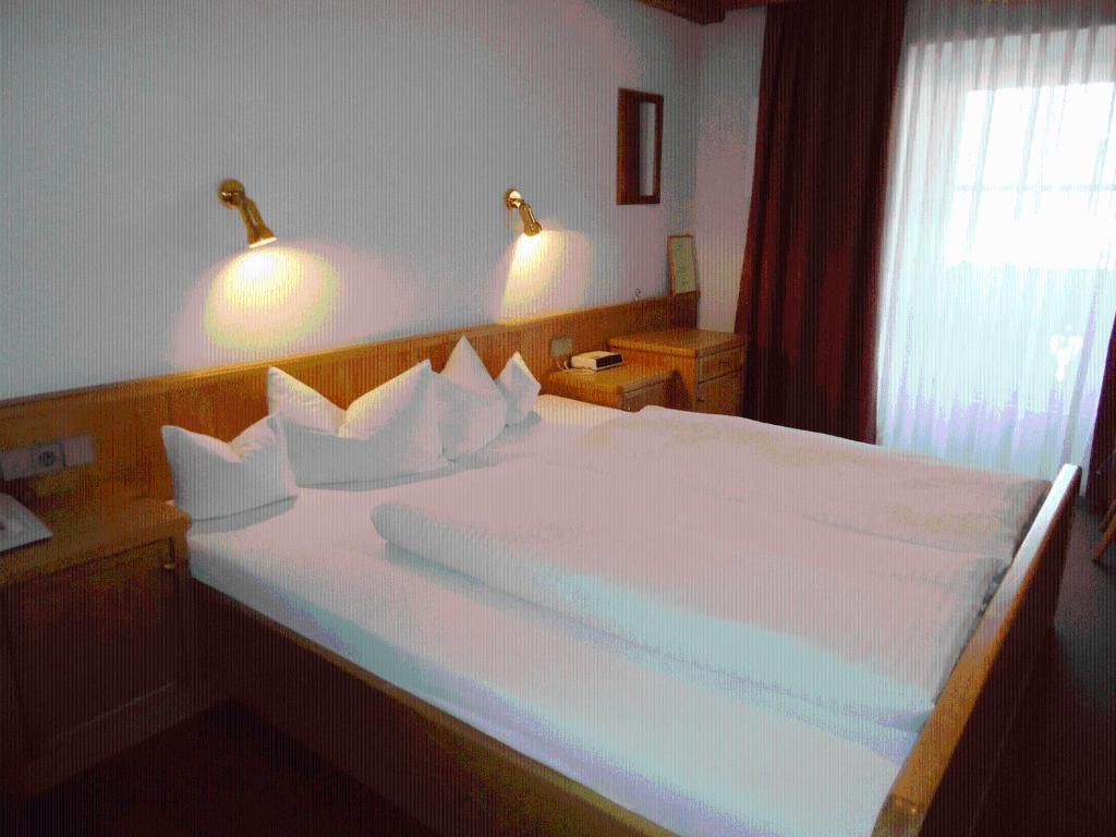 Landgasthof Dorferwirt Oberau Room photo